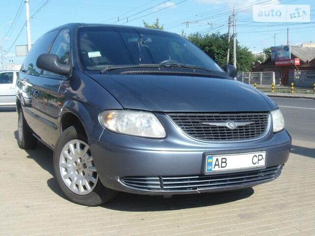 Крайслер Grand Voyager, об'ємом двигуна 2.4 л та пробігом 300 тис. км за 7200 $, фото 1 на Automoto.ua