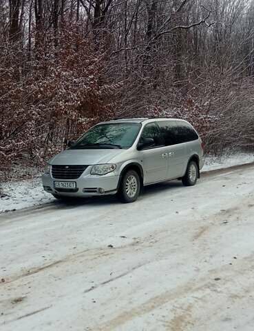 Сірий Крайслер Grand Voyager, об'ємом двигуна 2.78 л та пробігом 360 тис. км за 4800 $, фото 1 на Automoto.ua