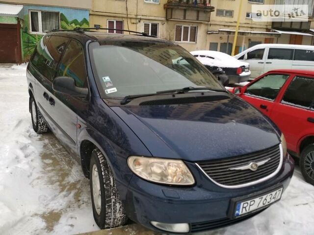 Синій Крайслер Grand Voyager, об'ємом двигуна 2.5 л та пробігом 297 тис. км за 8500 $, фото 1 на Automoto.ua