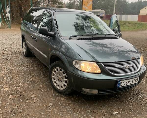 Зелений Крайслер Grand Voyager, об'ємом двигуна 3.3 л та пробігом 353 тис. км за 3450 $, фото 1 на Automoto.ua