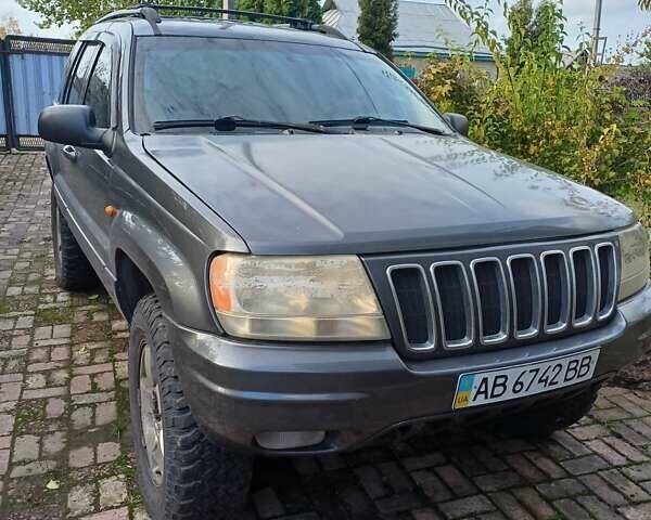 Сірий Крайслер Jeep Cherokee, об'ємом двигуна 4.69 л та пробігом 200 тис. км за 5000 $, фото 1 на Automoto.ua