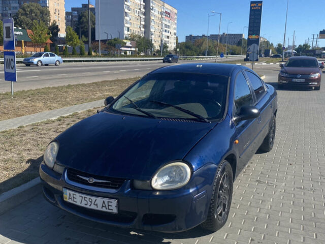Синий Крайслер Неон, объемом двигателя 2 л и пробегом 303 тыс. км за 1600 $, фото 1 на Automoto.ua