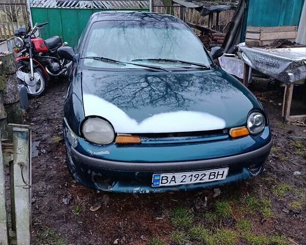 Зеленый Крайслер Неон, объемом двигателя 2 л и пробегом 265 тыс. км за 1450 $, фото 1 на Automoto.ua