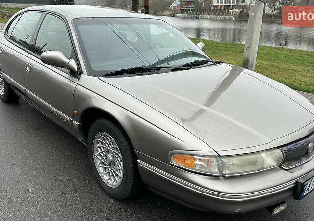 Серый Крайслер Нью Йоркер, объемом двигателя 3.52 л и пробегом 274 тыс. км за 4900 $, фото 1 на Automoto.ua