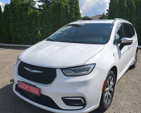 Білий Крайслер Pacifica, об'ємом двигуна 3.6 л та пробігом 12 тис. км за 45000 $, фото 1 на Automoto.ua