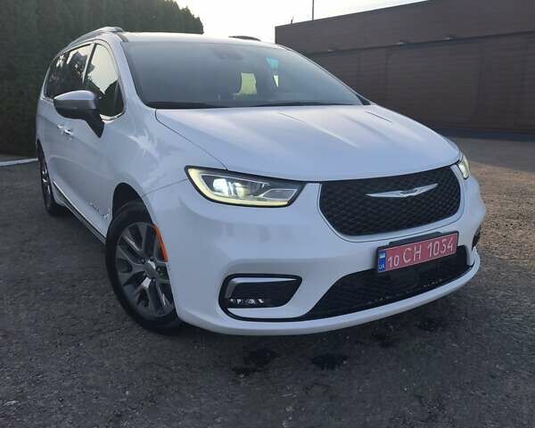 Білий Крайслер Pacifica, об'ємом двигуна 3.6 л та пробігом 20 тис. км за 42500 $, фото 1 на Automoto.ua