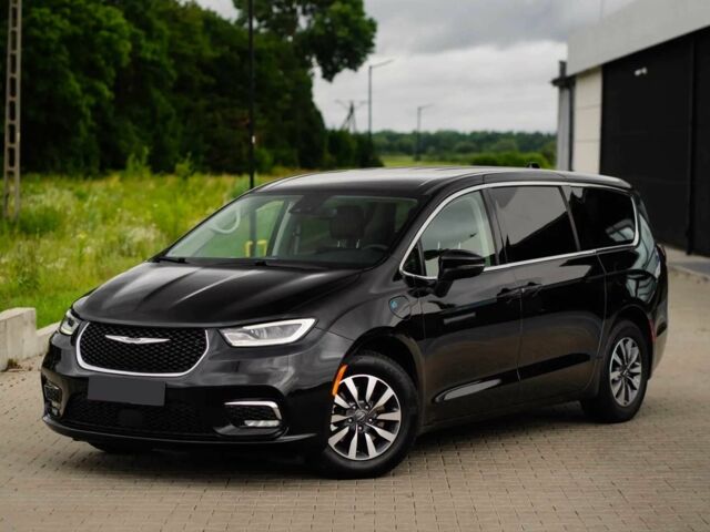 Чорний Крайслер Pacifica, об'ємом двигуна 3.6 л та пробігом 58 тис. км за 14932 $, фото 1 на Automoto.ua