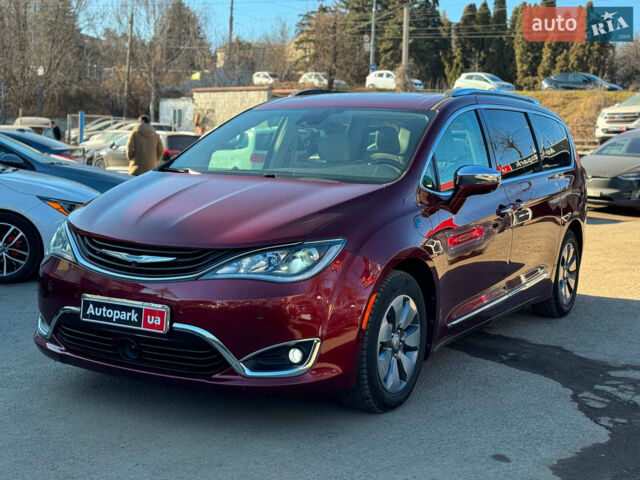 Червоний Крайслер Pacifica, об'ємом двигуна 3.6 л та пробігом 245 тис. км за 21890 $, фото 1 на Automoto.ua