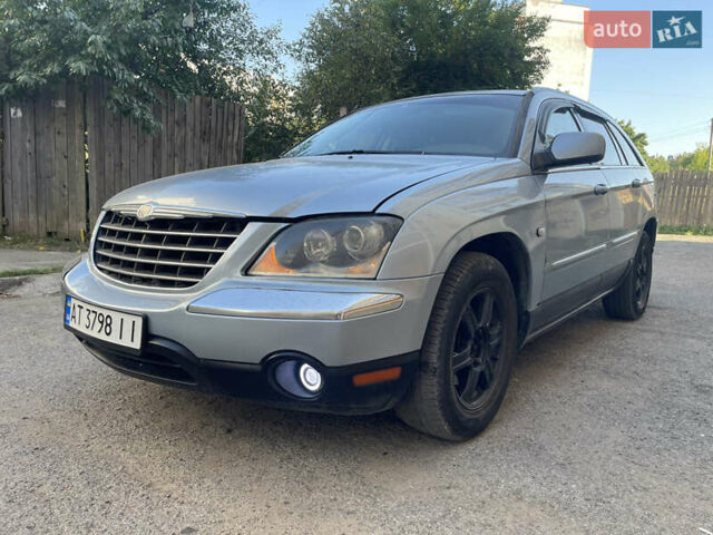 Серый Крайслер Пасифик, объемом двигателя 3.5 л и пробегом 300 тыс. км за 6200 $, фото 1 на Automoto.ua