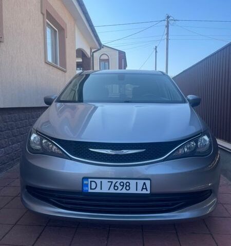 Серый Крайслер Пасифик, объемом двигателя 3.6 л и пробегом 141 тыс. км за 17800 $, фото 1 на Automoto.ua