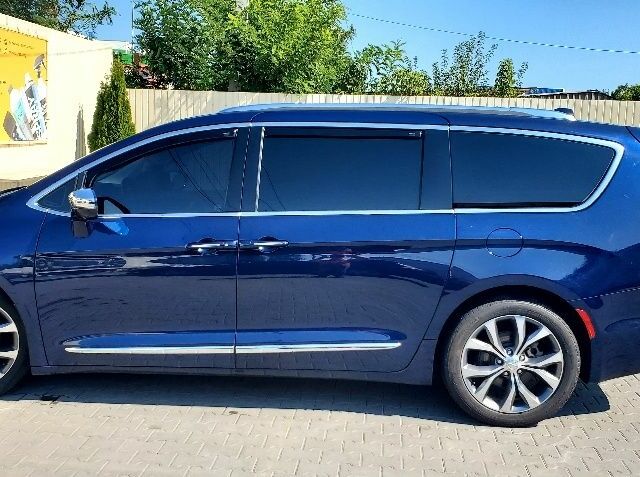 Синій Крайслер Pacifica, об'ємом двигуна 3.6 л та пробігом 146 тис. км за 25800 $, фото 1 на Automoto.ua