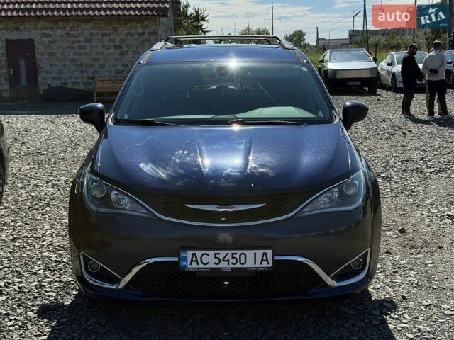 Синій Крайслер Pacifica, об'ємом двигуна 3.61 л та пробігом 173 тис. км за 13900 $, фото 1 на Automoto.ua