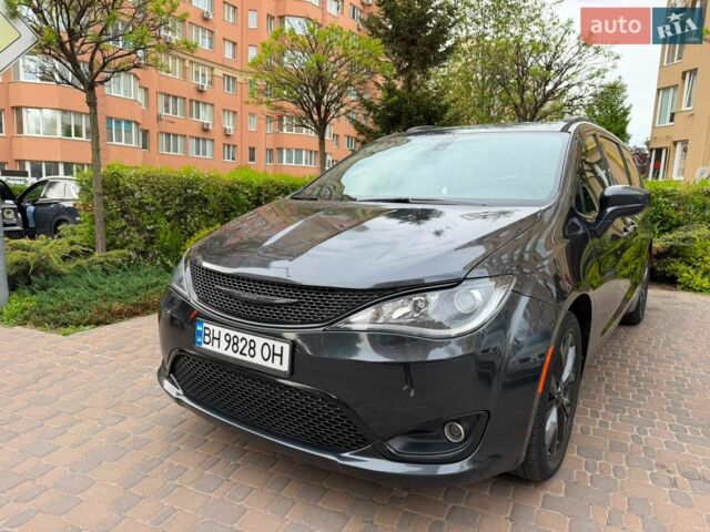 Синій Крайслер Pacifica, об'ємом двигуна 3.61 л та пробігом 72 тис. км за 19499 $, фото 1 на Automoto.ua