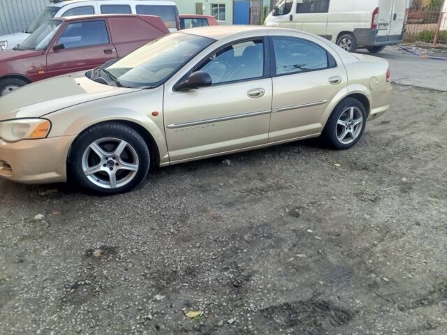 Желтый Крайслер Себринг, объемом двигателя 0 л и пробегом 250 тыс. км за 2798 $, фото 1 на Automoto.ua