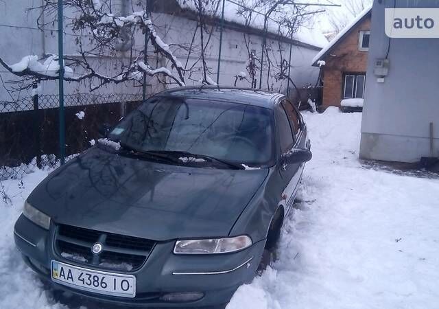 Крайслер Stratus, об'ємом двигуна 2.5 л та пробігом 240 тис. км за 900 $, фото 1 на Automoto.ua