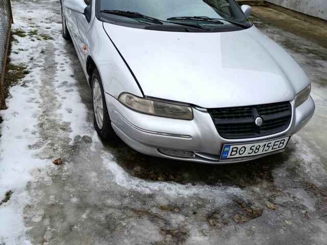 Серый Крайслер Статус, объемом двигателя 2 л и пробегом 300 тыс. км за 800 $, фото 1 на Automoto.ua