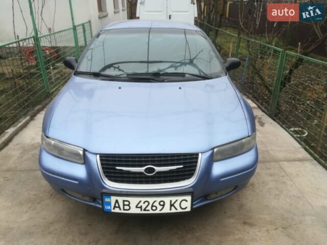 Синій Крайслер Stratus, об'ємом двигуна 2 л та пробігом 320 тис. км за 2200 $, фото 1 на Automoto.ua