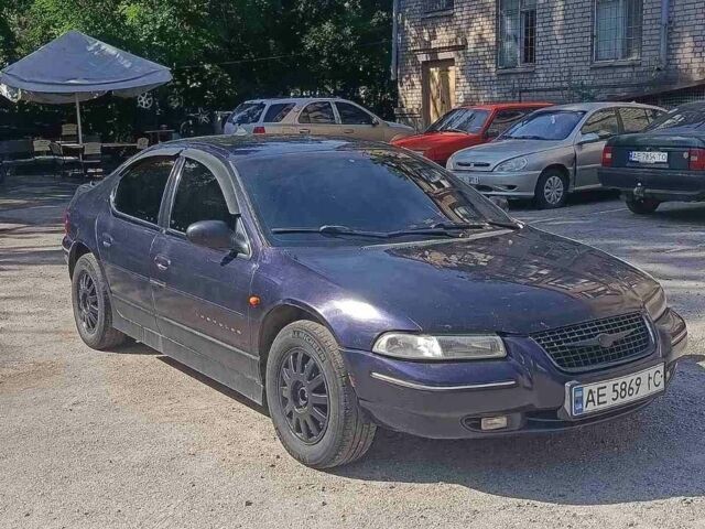 Синій Крайслер Stratus, об'ємом двигуна 2 л та пробігом 300 тис. км за 1501 $, фото 1 на Automoto.ua