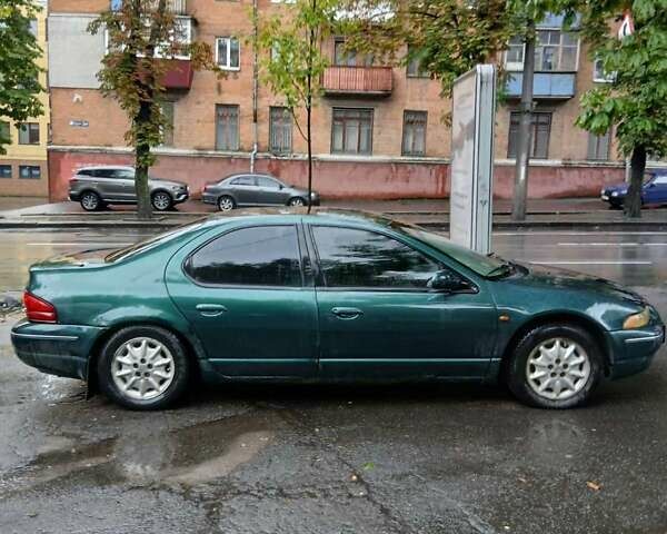 Зеленый Крайслер Статус, объемом двигателя 2 л и пробегом 328 тыс. км за 2300 $, фото 1 на Automoto.ua