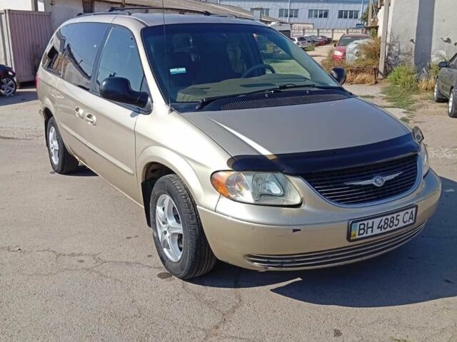 Крайслер Таун Кантри 2002 в Одессе на Automoto.ua Бежевый Крайслер Таун Кантри, объемом двигателя 3.3 л и пробегом 258 тыс. км за 5002 $, фото 1 на Automoto.ua