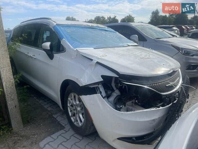 Білий Крайслер Voyager, об'ємом двигуна 3.6 л та пробігом 149 тис. км за 9700 $, фото 1 на Automoto.ua