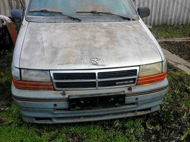 Крайслер Вояджер, объемом двигателя 3.3 л и пробегом 0 тыс. км за 500 $, фото 1 на Automoto.ua