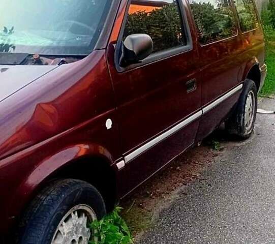 Крайслер Вояджер, объемом двигателя 0 л и пробегом 250 тыс. км за 1350 $, фото 1 на Automoto.ua