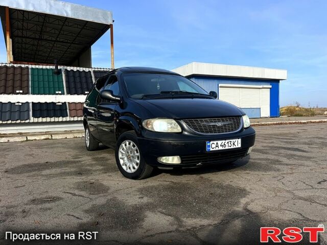 Крайслер Вояджер, объемом двигателя 2.4 л и пробегом 250 тыс. км за 3499 $, фото 1 на Automoto.ua