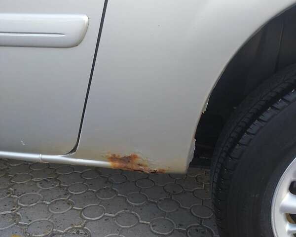 Серый Крайслер Вояджер, объемом двигателя 2.78 л и пробегом 250 тыс. км за 5900 $, фото 1 на Automoto.ua