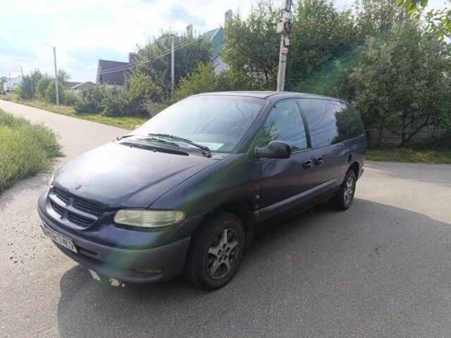Синій Крайслер Voyager, об'ємом двигуна 2.5 л та пробігом 286 тис. км за 17000 $, фото 1 на Automoto.ua