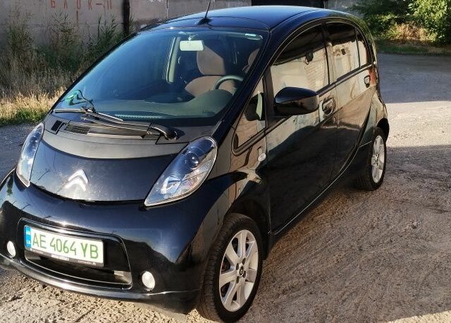 Черный Ситроен 2CV, объемом двигателя 1 л и пробегом 87 тыс. км за 4500 $, фото 1 на Automoto.ua