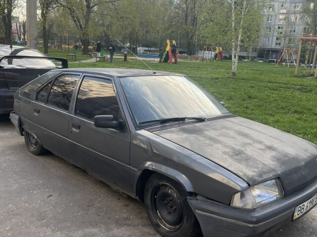 Серый Ситроен БХ, объемом двигателя 1.6 л и пробегом 120 тыс. км за 400 $, фото 1 на Automoto.ua