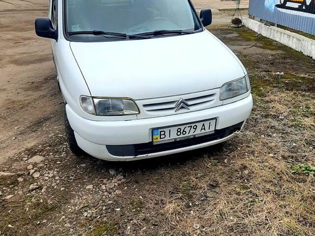 Белый Ситроен Берлинго, объемом двигателя 1.9 л и пробегом 315 тыс. км за 2600 $, фото 1 на Automoto.ua