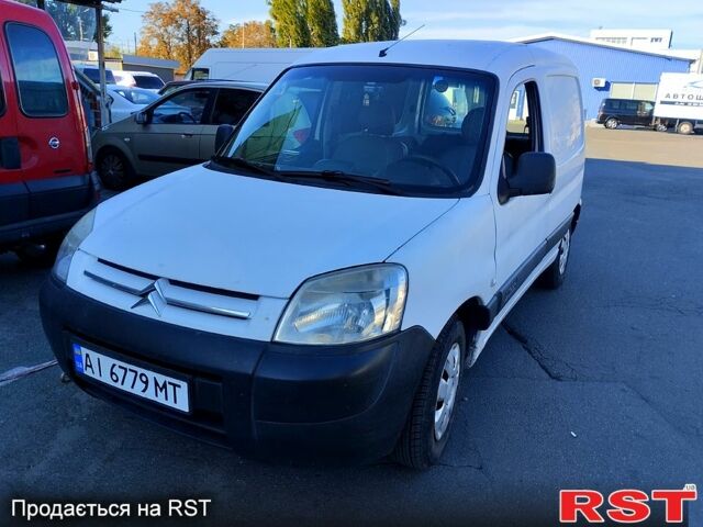 Белый Ситроен Берлинго, объемом двигателя 1.6 л и пробегом 238 тыс. км за 3200 $, фото 1 на Automoto.ua