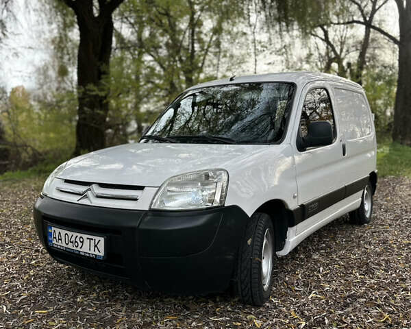 Белый Ситроен Берлинго, объемом двигателя 1.9 л и пробегом 412 тыс. км за 3800 $, фото 1 на Automoto.ua