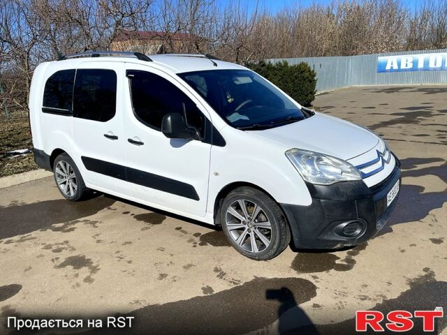 Белый Ситроен Берлинго, объемом двигателя 1.6 л и пробегом 230 тыс. км за 5600 $, фото 1 на Automoto.ua