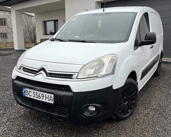 Белый Ситроен Берлинго, объемом двигателя 1.56 л и пробегом 280 тыс. км за 6500 $, фото 1 на Automoto.ua