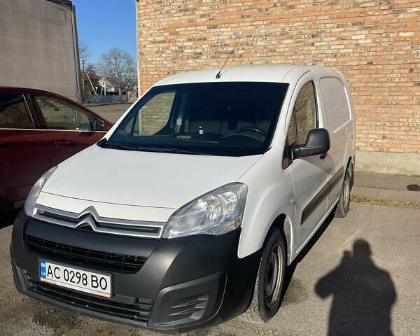 Белый Ситроен Берлинго, объемом двигателя 1.56 л и пробегом 297 тыс. км за 7100 $, фото 1 на Automoto.ua