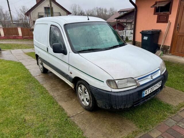 Белый Ситроен Берлинго, объемом двигателя 1.9 л и пробегом 330 тыс. км за 1450 $, фото 1 на Automoto.ua