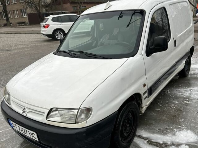 Белый Ситроен Берлинго, объемом двигателя 1.9 л и пробегом 450 тыс. км за 1300 $, фото 1 на Automoto.ua