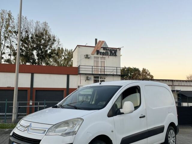 Білий Сітроен Берлінго, об'ємом двигуна 1.6 л та пробігом 300 тис. км за 3999 $, фото 1 на Automoto.ua