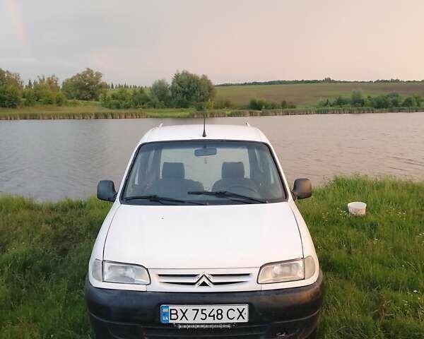 Білий Сітроен Берлінго, об'ємом двигуна 1.9 л та пробігом 440 тис. км за 2800 $, фото 1 на Automoto.ua