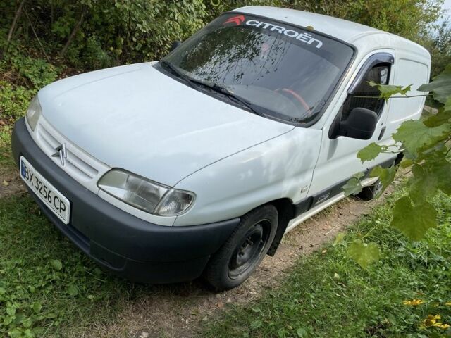 Белый Ситроен Берлинго, объемом двигателя 1.9 л и пробегом 344 тыс. км за 1950 $, фото 1 на Automoto.ua