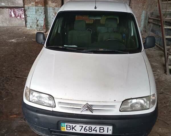 Белый Ситроен Берлинго, объемом двигателя 1.87 л и пробегом 345 тыс. км за 1200 $, фото 1 на Automoto.ua