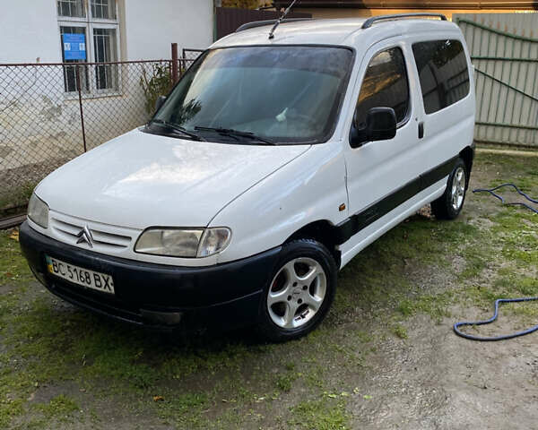 Сітроен Берлінго 2001 у Стрые на Automoto.ua Білий Сітроен Берлінго, об'ємом двигуна 1.91 л та пробігом 500 тис. км за 2000 $, фото 1 на Automoto.ua