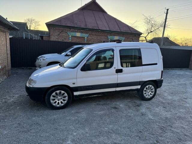 Білий Сітроен Берлінго, об'ємом двигуна 2 л та пробігом 530 тис. км за 1700 $, фото 1 на Automoto.ua