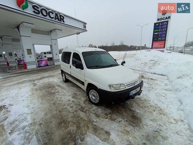 Белый Ситроен Берлинго, объемом двигателя 1.9 л и пробегом 359 тыс. км за 2700 $, фото 1 на Automoto.ua