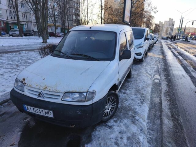 Білий Сітроен Берлінго, об'ємом двигуна 1.1 л та пробігом 566 тис. км за 1500 $, фото 1 на Automoto.ua