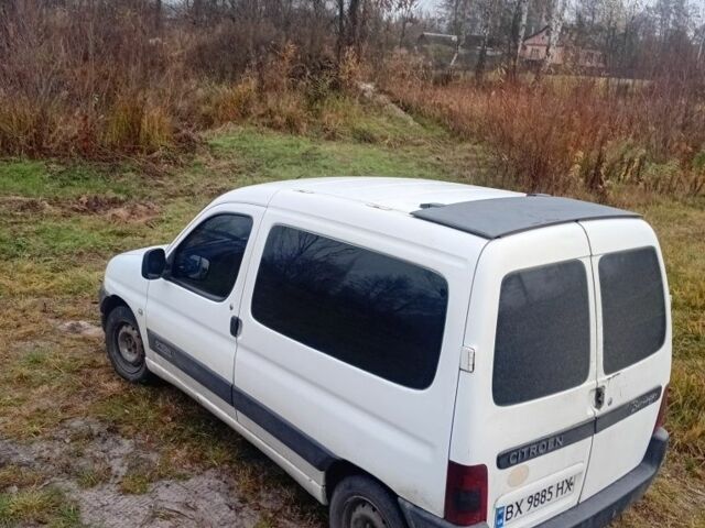 Белый Ситроен Берлинго, объемом двигателя 2 л и пробегом 414 тыс. км за 1900 $, фото 1 на Automoto.ua