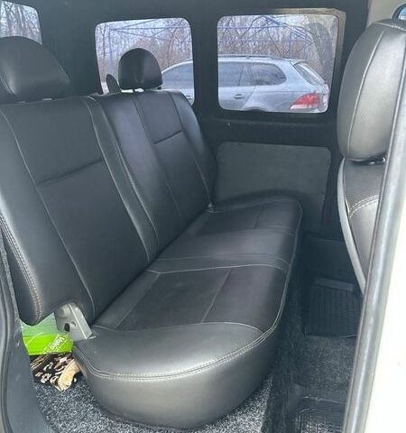 Белый Ситроен Берлинго, объемом двигателя 2 л и пробегом 320 тыс. км за 2700 $, фото 1 на Automoto.ua